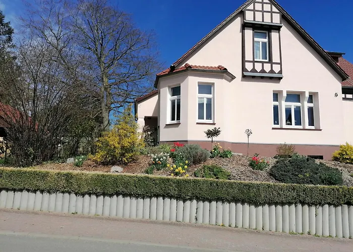 Stadtvilla Schoene Aussicht * 施滕贝格